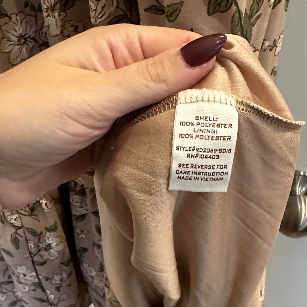 NWT Blu Pepper Floral Beige Maxi Dress - Picture 6 of 8